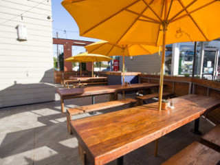 Rasselbock Kitchen Beer Garden