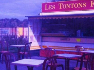 LES TONTONS FRITEURS