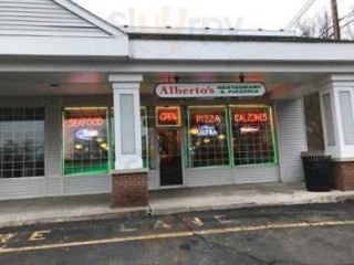 Alberto's