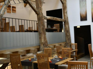 Café, Restaurant Du Quai