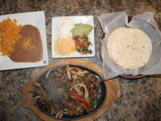 EL Vallartas Mexican Restaurant