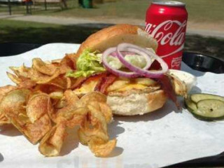 The Texas Roadstand Drive-in