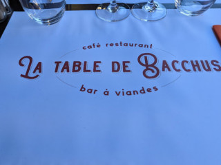 La Table De Bacchus