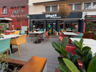 Hopsz Cafe Grill