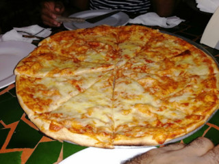 Alondra Pizza