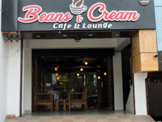 Bean's Cream Cafe Lounge