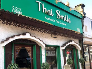 Thai's Smile