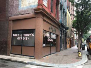 Mike And Tony's Gyros