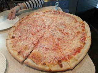 Dominics NY Pizzeria