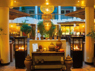Atrium Restaurant Bar Lounge