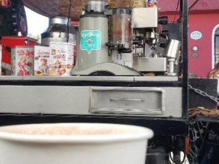 Catrin de la Rue Food Truck Coffee