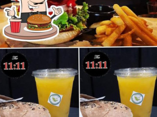 The 11:11 Restaurant-bar