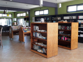 Praize Bookstore Coffee Shop