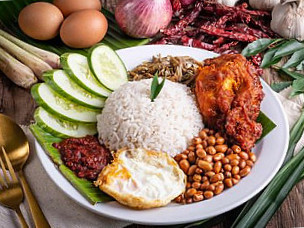 Legasi Nasi Lemak Taman Dutamas