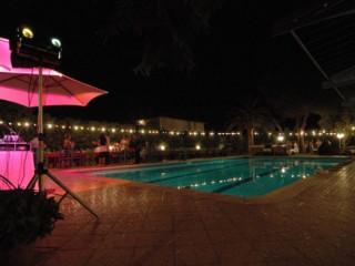 Aquarius Restaurant Piscine