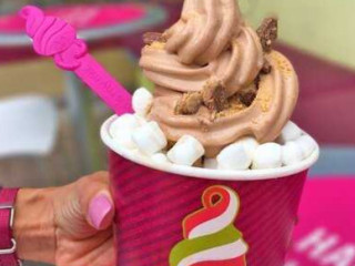 Menchie's Frozen Yogurt