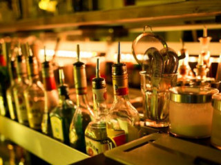 Atelier Classic Bar