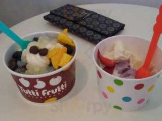 Tutti Frutti Yogurt