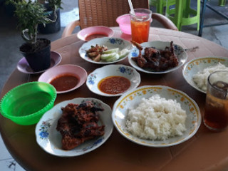 Warung Ayam Taliwang Tanjung Harapan