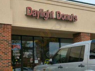 Daylight Donuts