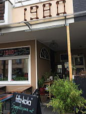 1980 – Cafe Und Banh Mi