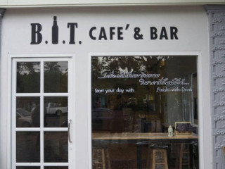 B.i.t Cafe And