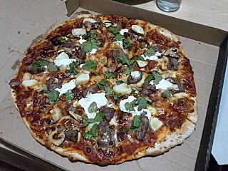 Leodegarios Gourmet Pizza