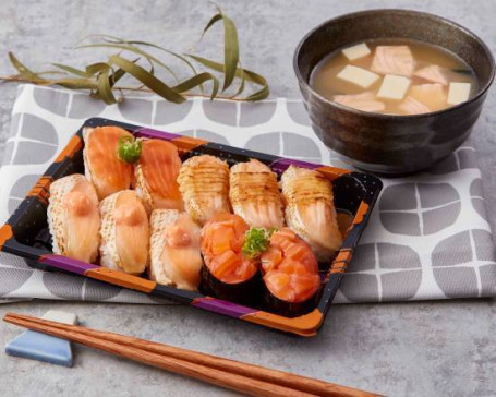 Dà Mǎn Zú Guī Sì Wèi Fù Tāng Huò Yǐn Pǐn Assorted Salmon Sushi Free Soup Or Drink