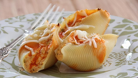 Baked Stuffed Shells With Mozzarella Cheese