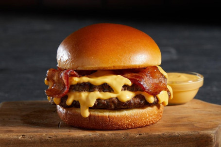 Bacon Cheesy Cheddar Burger