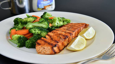 Grilled Salmon (1 Pc)