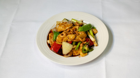 Kong Po Chicken With Cashew Nuts