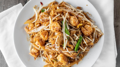 S7. Shrimp Char Kway Teow Xiā Chǎo Guǒ Tiáo