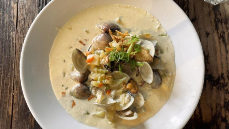 Ed's Clam Chowder