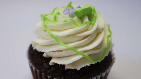 Marionberry Chocolate Cupcake