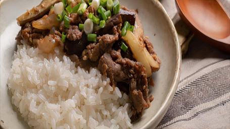 불고기 덥밥 Bulgogi Rice Bowl (Lunch Only)