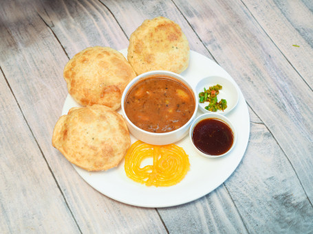 Hing Kachori (3 Pcs) And Jalebi (1 Pc)