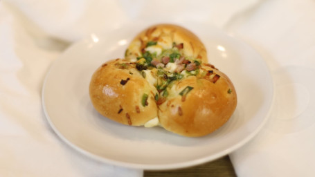 Tri-Star Bun Sān Xīng Cōng Bǎo