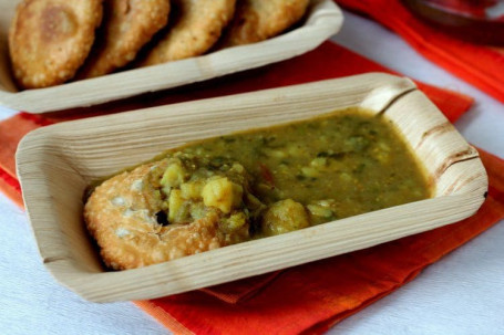 Club Kachori (4 Pcs) And Aloo Sabji