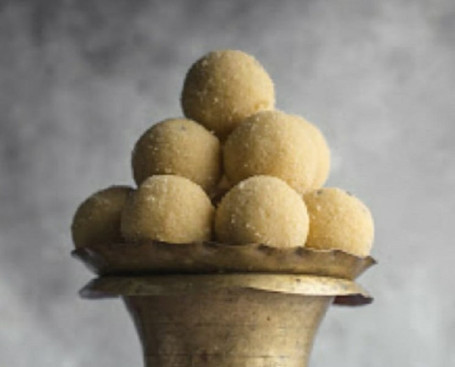 Mung Laddu (4 Pcs)