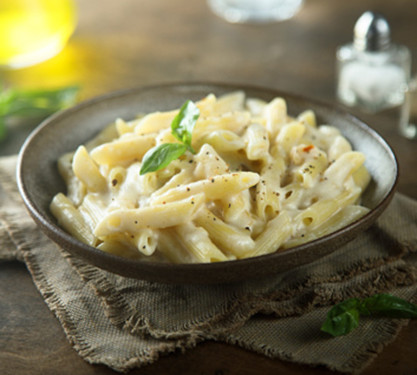 Alfredo White Sauce Chicken Pasta