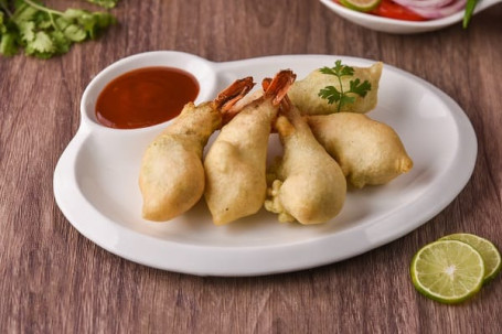 Golden Fried Prawns In Tempura Batter (6 Pcs)