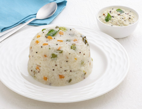 Vegetable Upma With Coconut Chutney