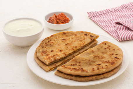 Punjabi Mooli Paratha With Curd And Pickle