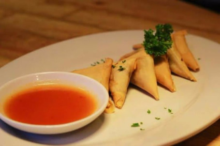 Fish Samosa [4 Pieces]