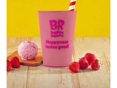 Frischer Beeren-Erdbeer-Milchshake