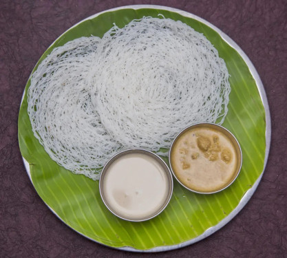 Idiyappam Chicken Curry Combo