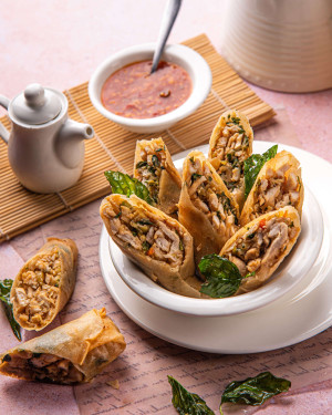 Classic Chicken Spring Rolls