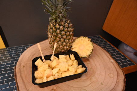 Pineapple Platter (300Gm)