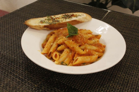 Penne In Neapolitan Sauce